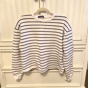 Brandy Melville | White Striped Cropped Crewneck